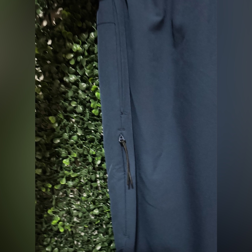 🔥5/$30🔥GapFit Men's Performance Joggers - Picture 9 of 15